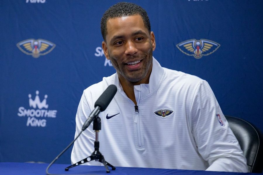 Bulls hire Hawks senior VP Bryson Graham to lead basketball ops