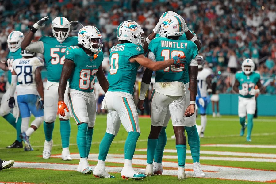 Patriots, Dolphins both looking to turn things around