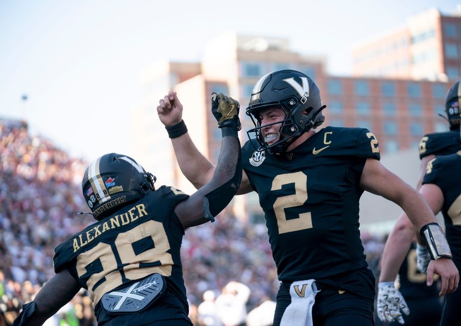 Vanderbilt jumps ahead early, never trails in stunning upset of No. 1 Alabama