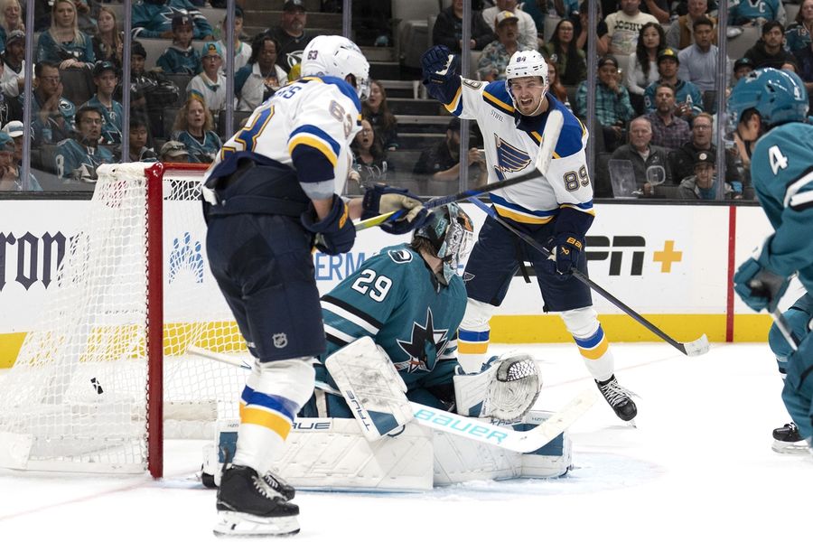 Blues, Golden Knights aim to extend unbeaten starts