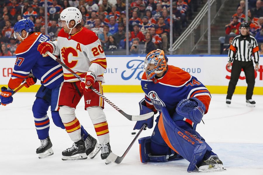 NHL: Calgary Flames at Edmonton Oilers