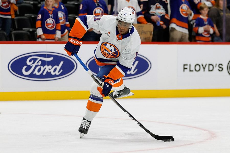 NHL: New York Islanders at Colorado Avalanche