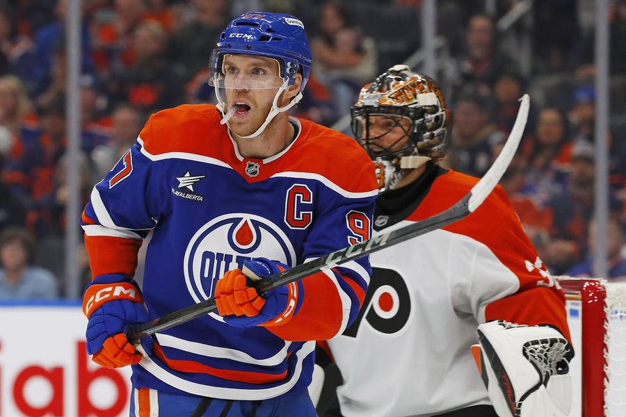 NHL: Philadelphia Flyers at Edmonton Oilers