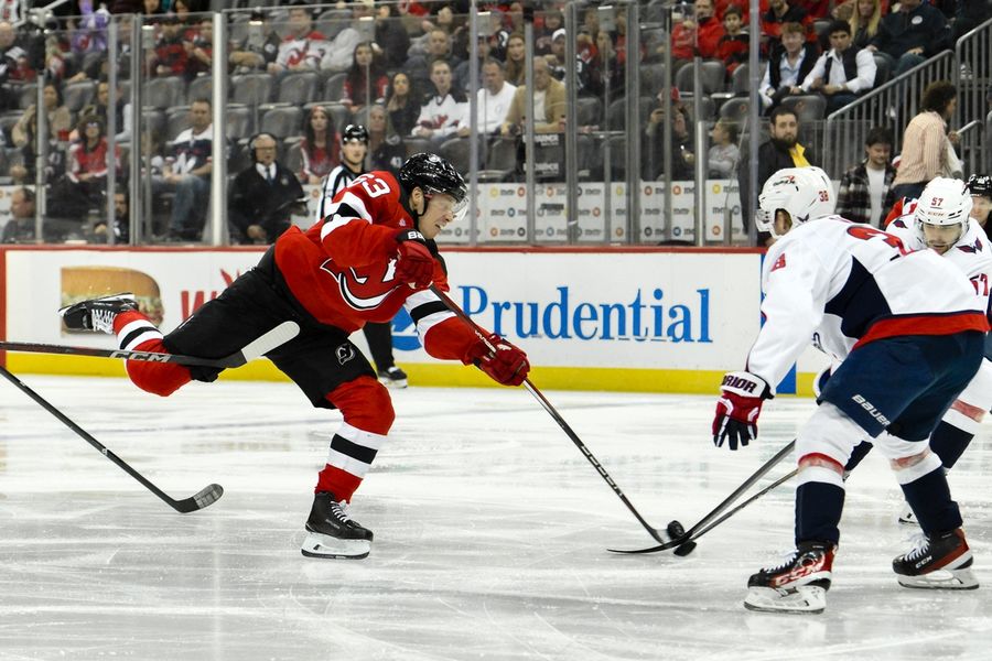 NHL: Washington Capitals at New Jersey Devils