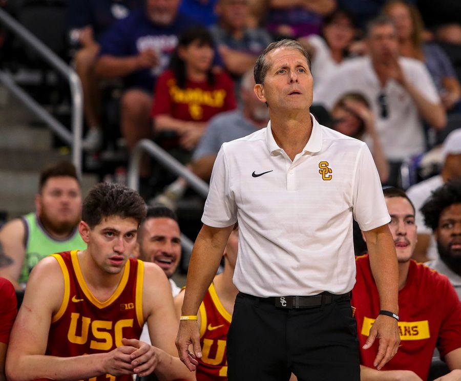 Shorthanded USC has no problems defeating Washington