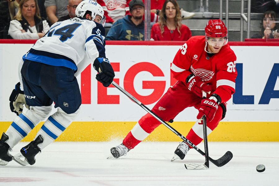 NHL: Winnipeg Jets at Detroit Red Wings