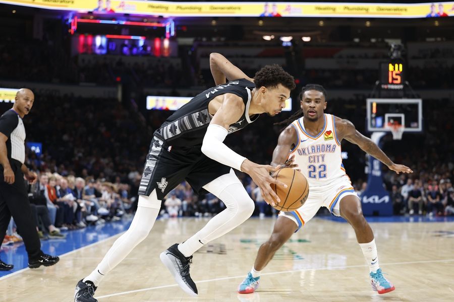 NBA: San Antonio Spurs at Oklahoma City Thunder