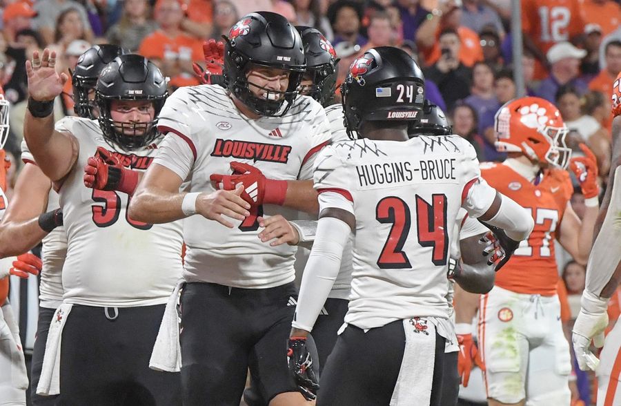NCAA Football: Louisville at Clemson