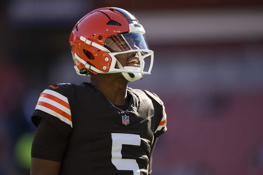 NFL: Los Angeles Chargers at Cleveland Browns
