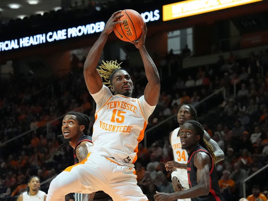 Syndication: The Knoxville News-Sentinel