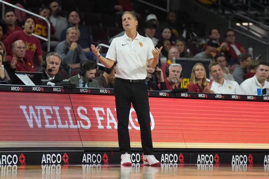 NCAA Basketball: Chattanooga at Southern California