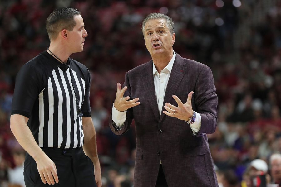 No. 16 Arkansas downs Lipscomb in John Calipari's debut