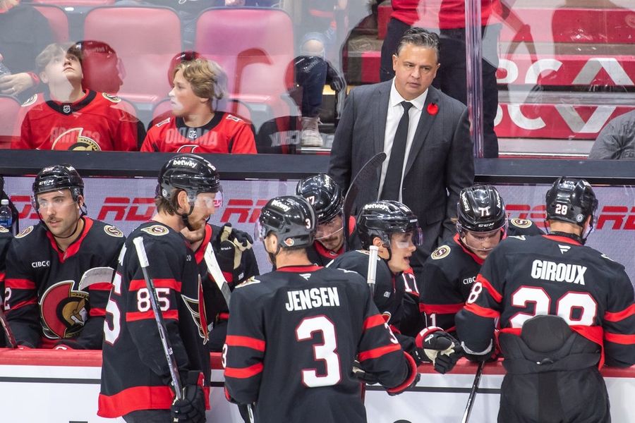 NHL: New York Islanders at Ottawa Senators