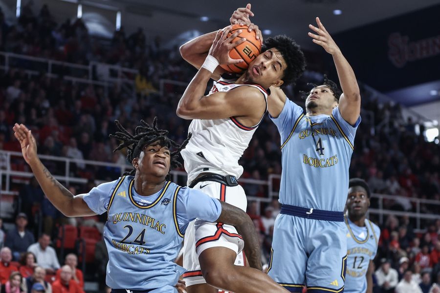 St. John's overcomes slow start to rout Quinnipiac
