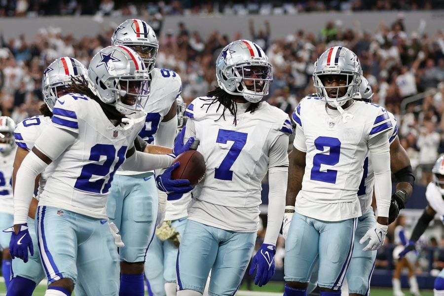 NFL: Philadelphia Eagles at Dallas Cowboys
