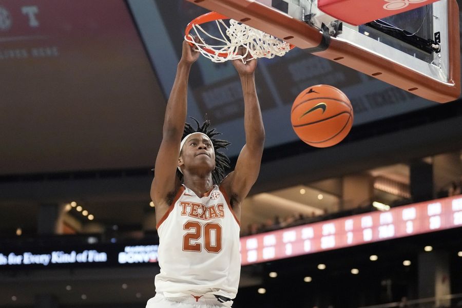 Texas gets off to hot start in drubbing of Chicago State 