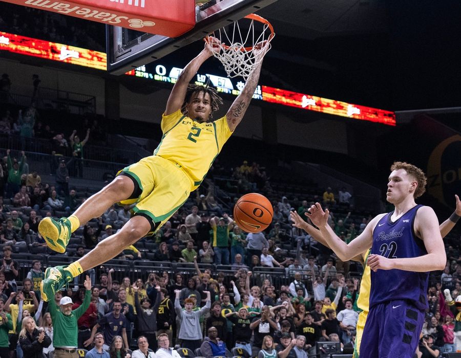 Oregon aims to remain unbeaten as Troy visits