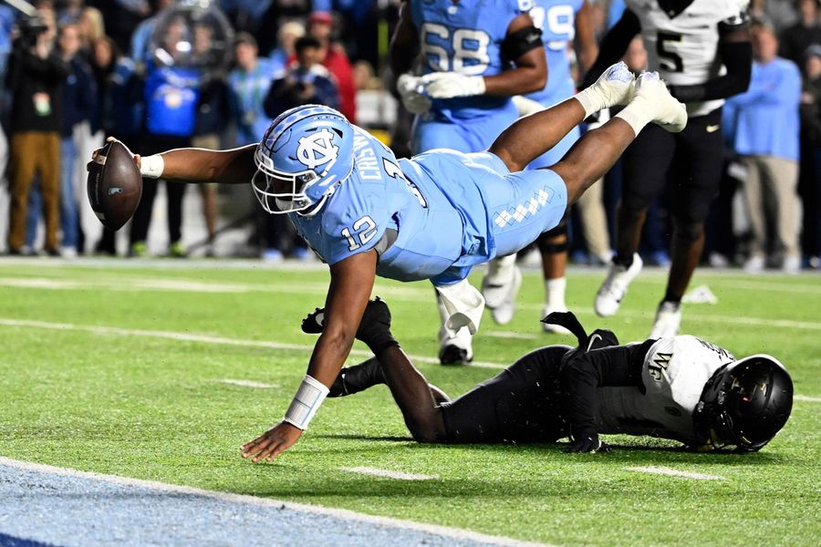 Omarion Hampton' record-setting night carries UNC