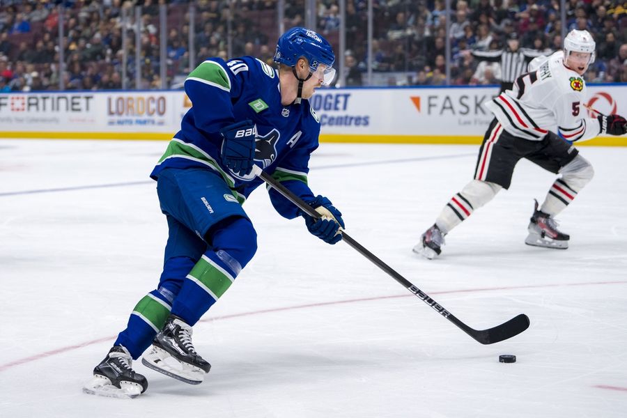 NHL: Chicago Blackhawks at Vancouver Canucks