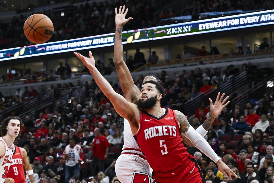 NBA: Houston Rockets at Chicago Bulls