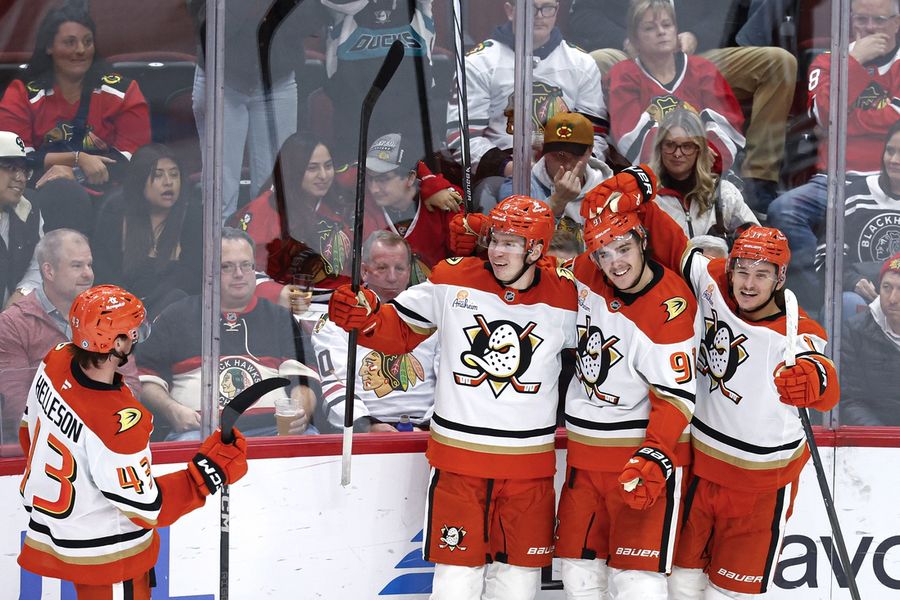 NHL: Anaheim Ducks at Chicago Blackhawks