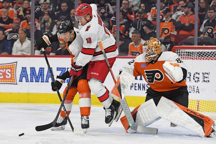NHL: Carolina Hurricanes at Philadelphia Flyers