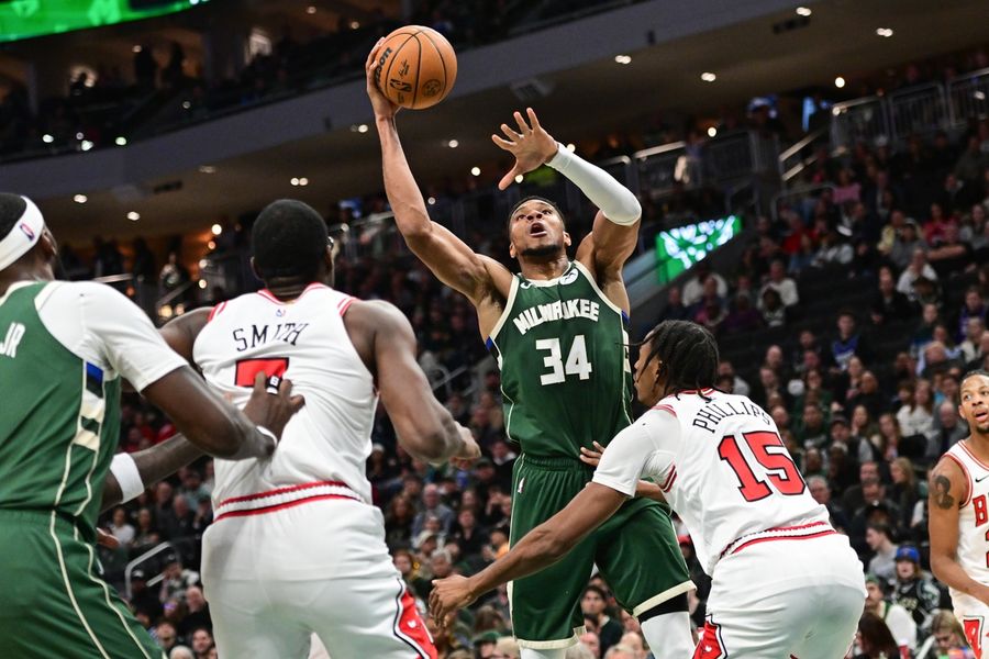 NBA: Chicago Bulls at Milwaukee Bucks