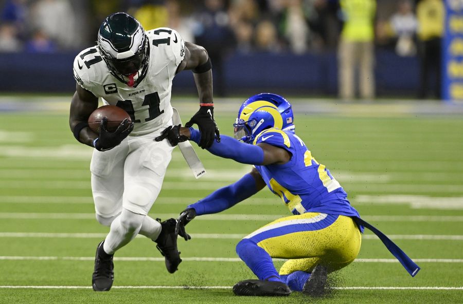 NFL: Philadelphia Eagles at Los Angeles Rams