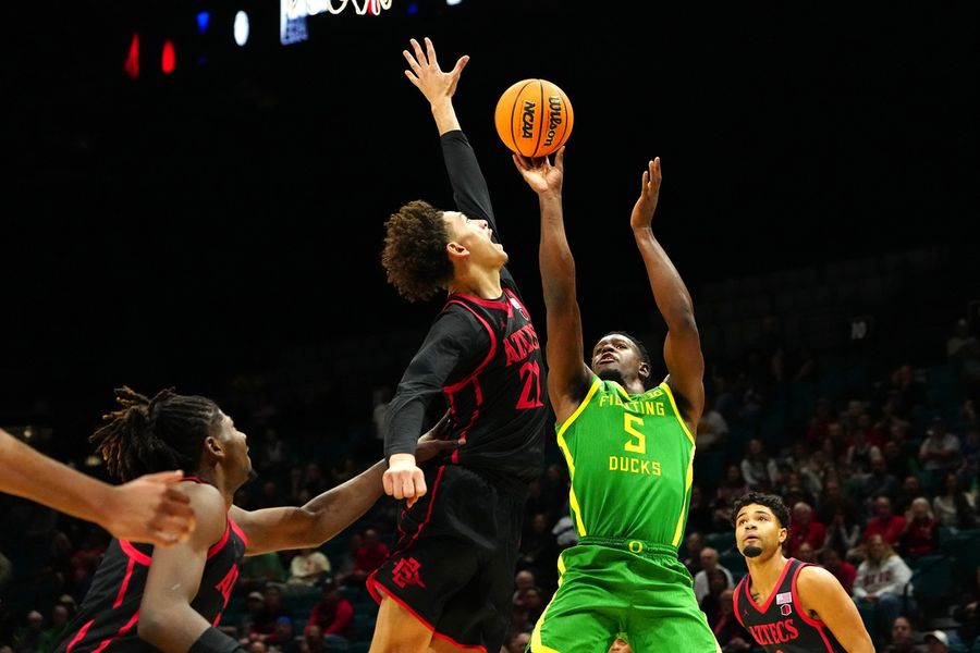 NCAA Basketball: Players Era Festival-Oregon at San Diego State