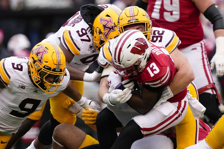 NCAA Football: Minnesota at Wisconsin