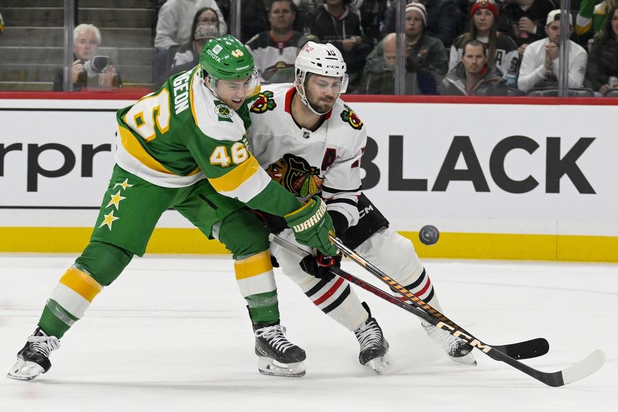 NHL: Chicago Blackhawks at Minnesota Wild