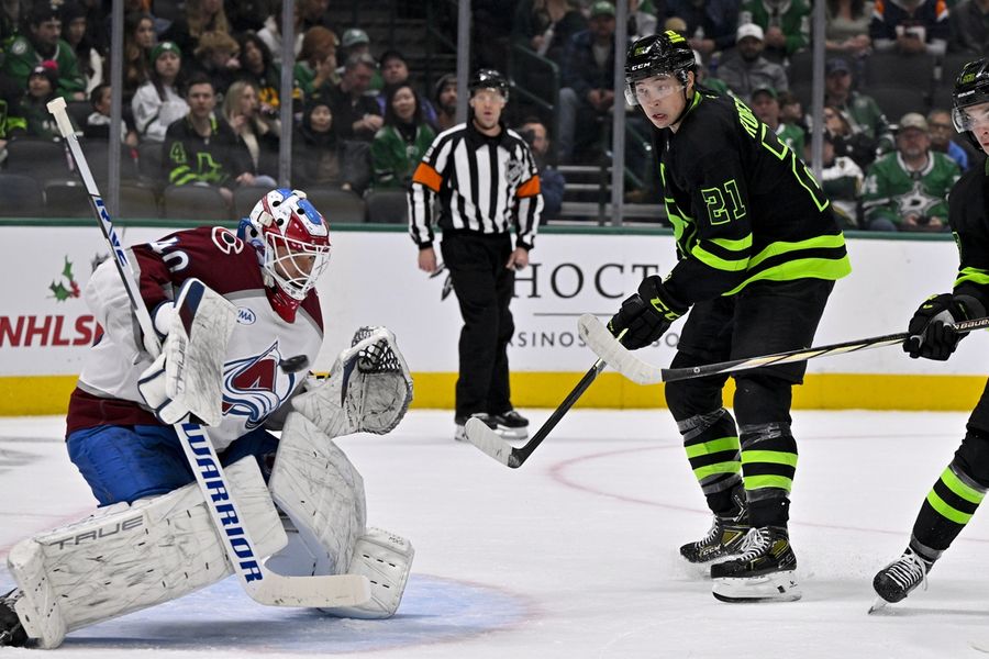 NHL: Colorado Avalanche at Dallas Stars