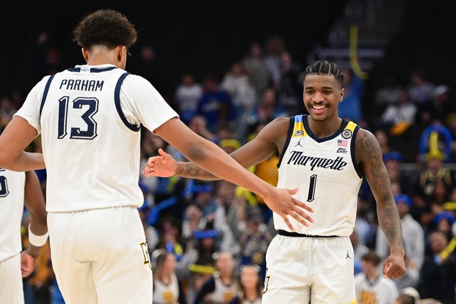 La marquesina de batalla pertenece al No. 6 Iowa State, No. 5 Marquette