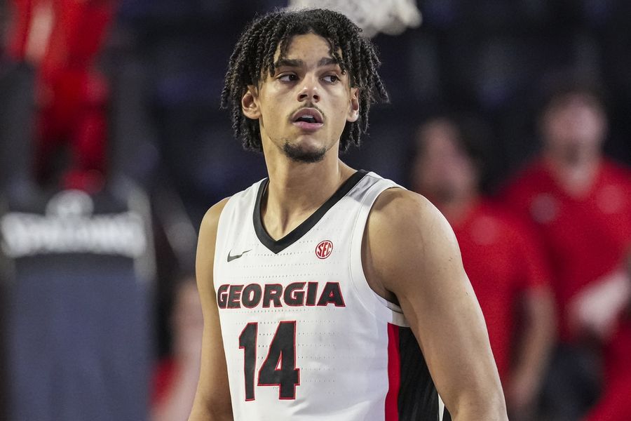 Georgia downs Charleston Southern to improve to 11-1