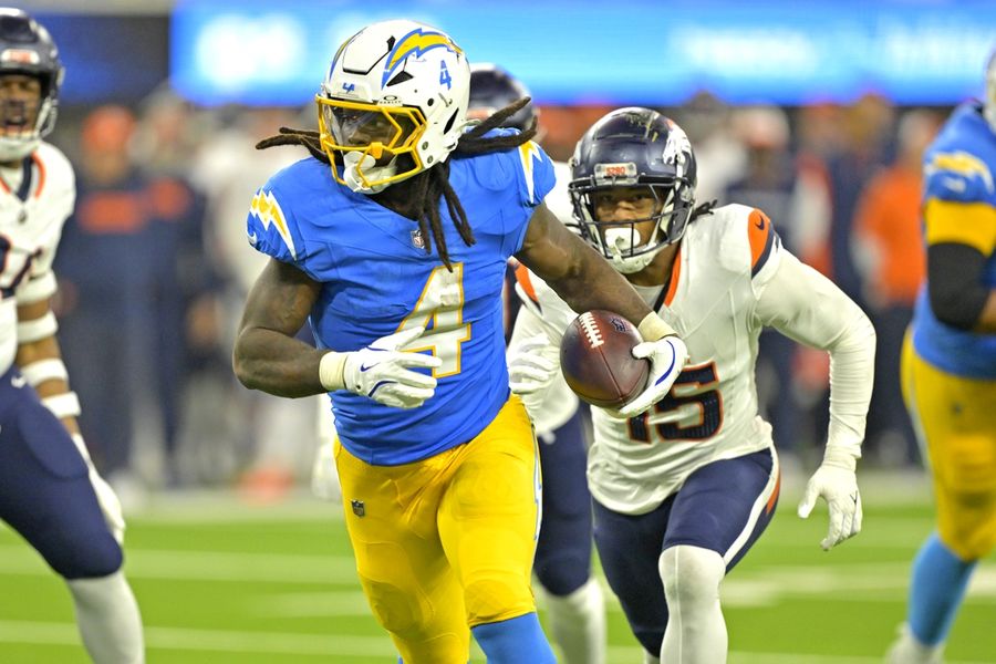 Chargers rule out RB Gus Edwards (ankle) vs. Patriots