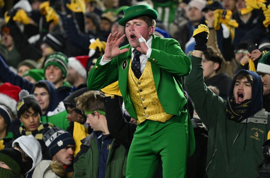 NCAA Football: CFP National Playoff First Round-Indiana at Notre Dame