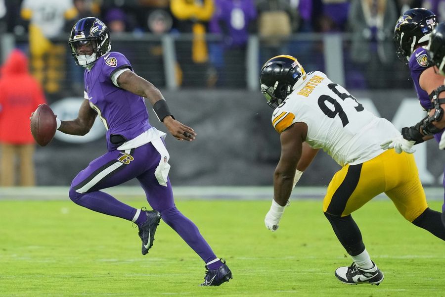 NFL: Pittsburgh Steelers at Baltimore Ravens