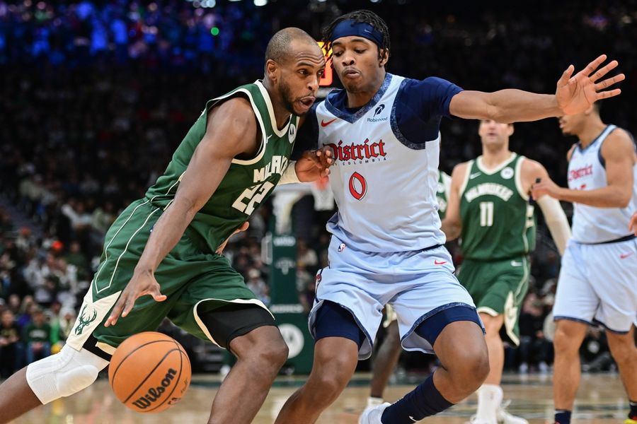 NBA: Washington Wizards at Milwaukee Bucks