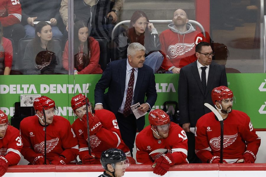 NHL: Toronto Maple Leafs at Detroit Red Wings