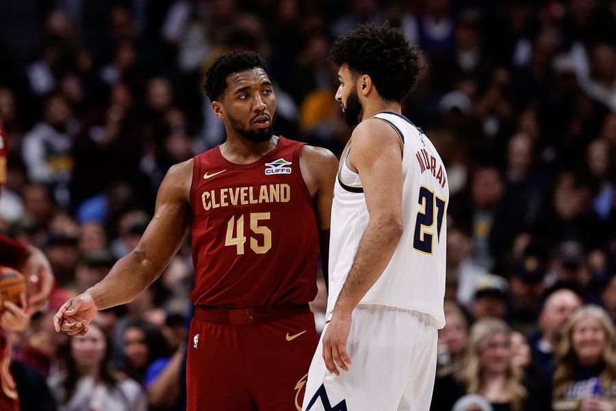 Os Nuggets, assolados por lesões, visitam os Cavaliers, que de repente estão saudáveis.