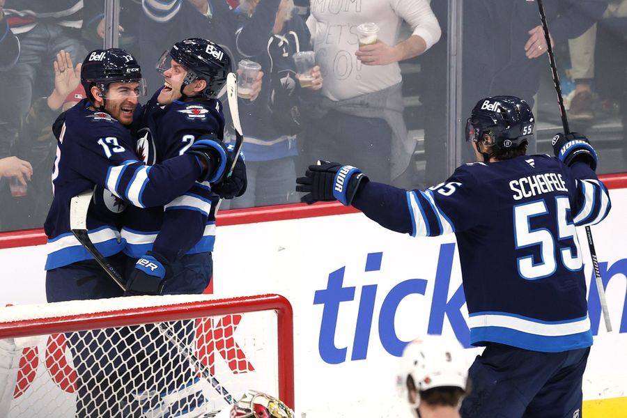 NHL: Ottawa Senators at Winnipeg Jets