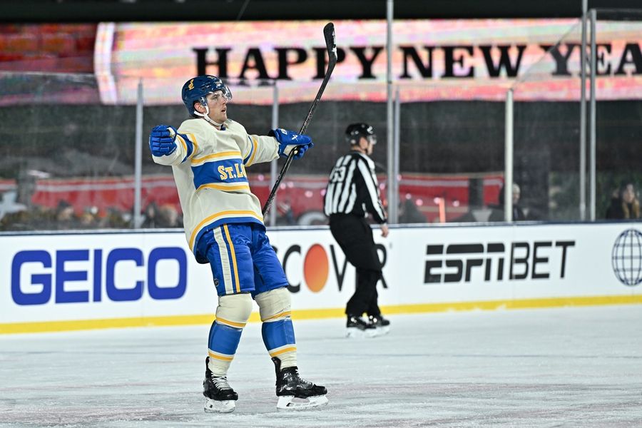 NHL: Winter Classic-St. Louis Blues at Chicago Blackhawks