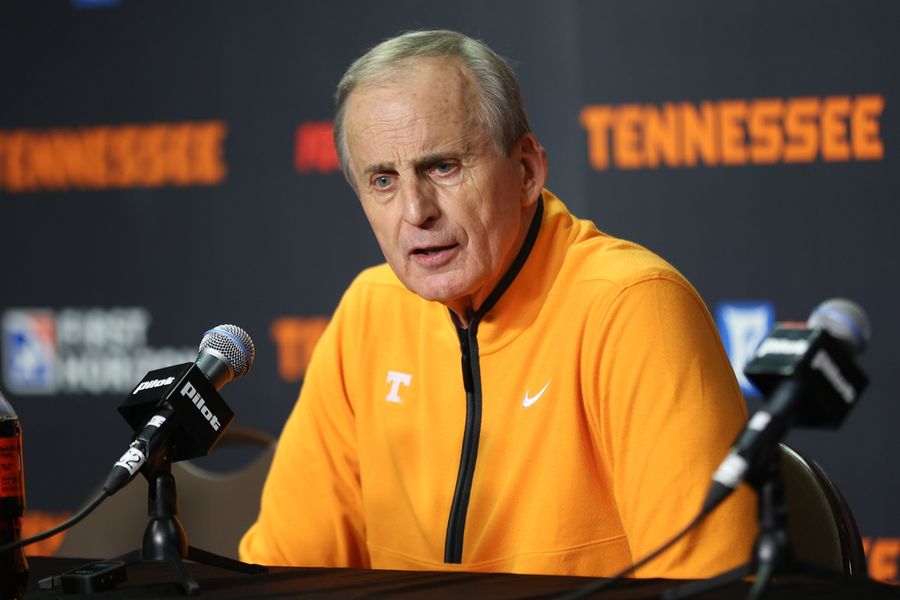 NCAA Basketball: Arkansas at Tennessee