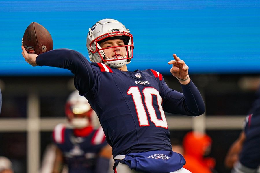 NFL: Buffalo Bills at New England Patriots