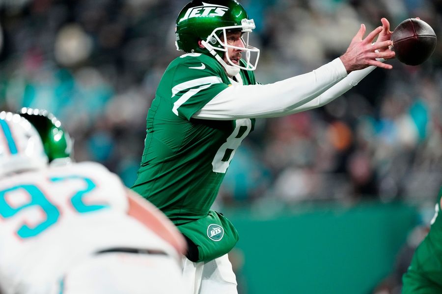 Informes: Los Giants cambian su enfoque en el QB a Aaron Rodgers