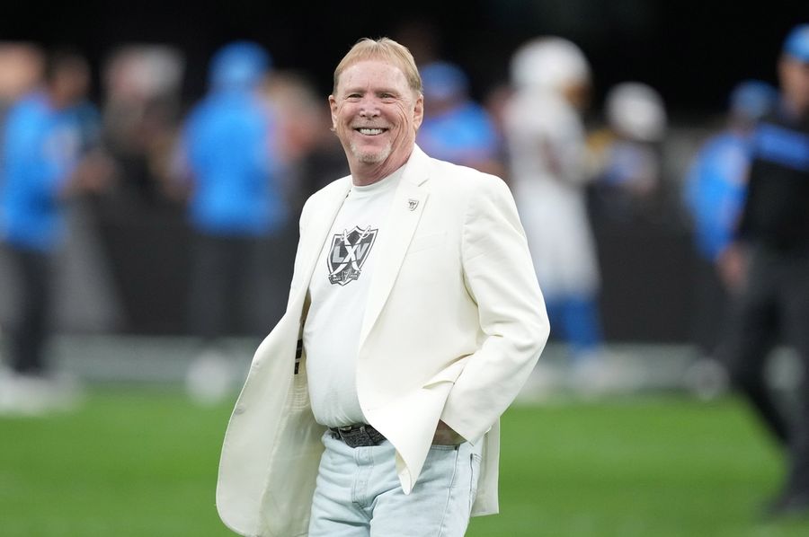 NFL: Los Angeles Chargers at Las Vegas Raiders