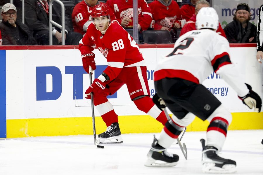 NHL: Ottawa Senators at Detroit Red Wings
