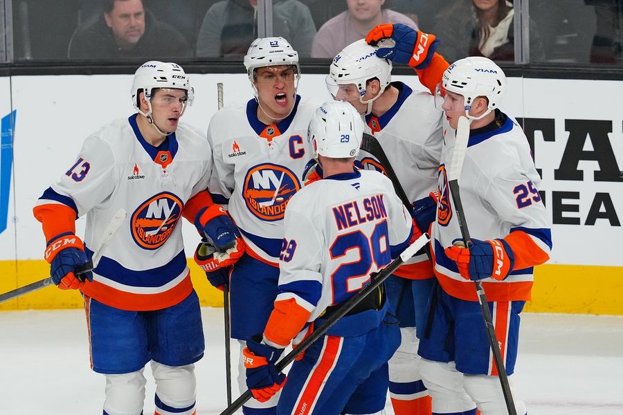 Ilya Sorokin posts 20th career shutout as Isles blank Knights