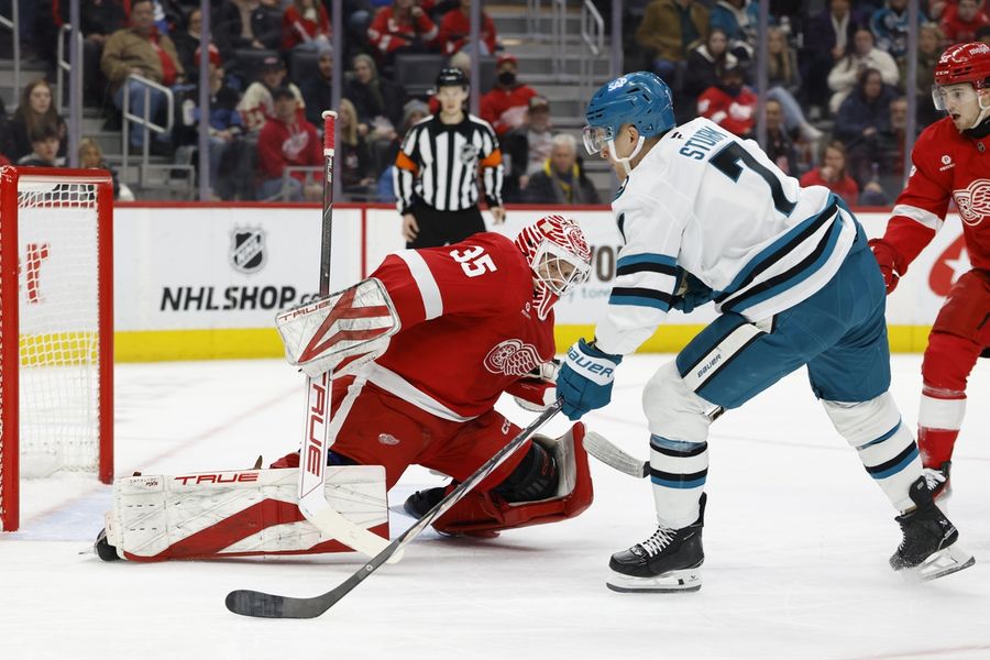 NHL: San Jose Sharks at Detroit Red Wings