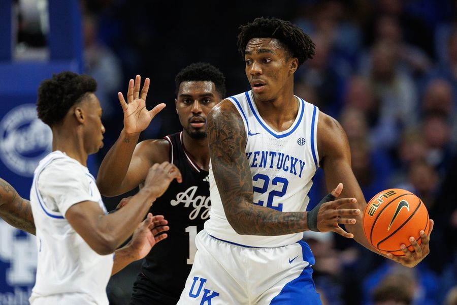 No. 8 Kentucky's second-half surge sinks No. 11 Texas A&M